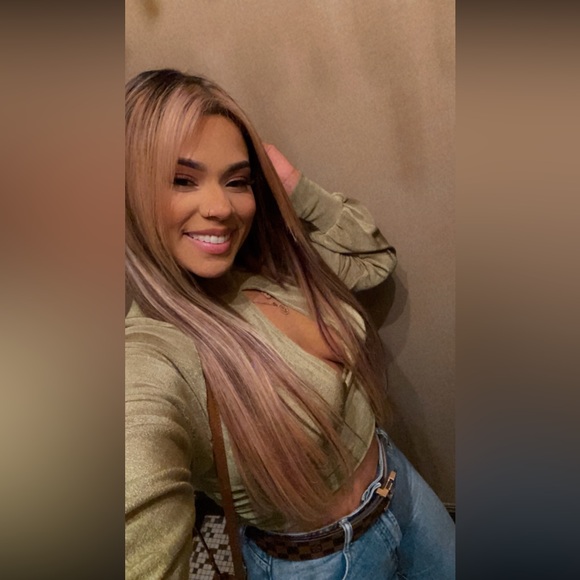 Cut out lantern sleeve crop top ! - Picture 6 of 7